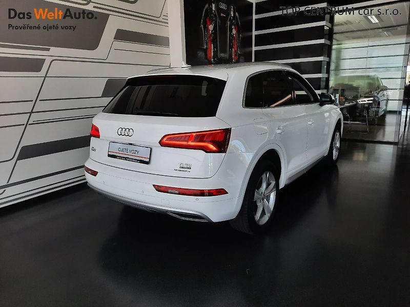 Audi Q5 (2017) 45 TFSI quattro (185kW/252k) S - fotka 2 z 24