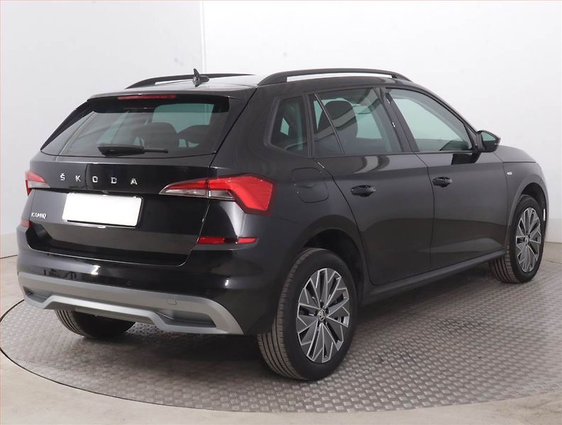 Škoda Kamiq (2023) Ambition 1.5 TSI - fotka 5 z 16