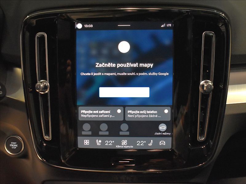 Volvo XC40 (2026) 2,0 B4  Plus Black Edition - fotka 16 z 25