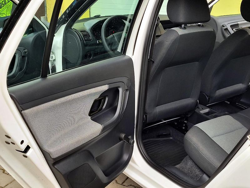 Škoda Fabia 1,2 SERV.KNIHA,KLIMA           - fotka 18 z 41