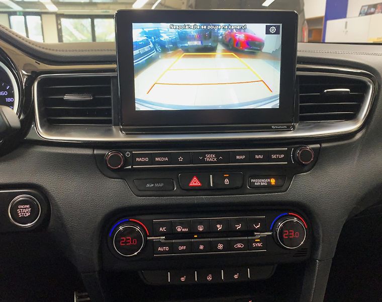 Kia Ceed 1,4 T-GDi Exclusive DCT, ČR - fotka 20 z 25