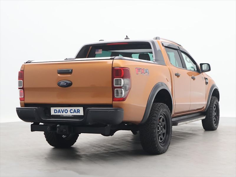 Ford Ranger 2,0 TDCI 156kW Wildtrak 4x4 - fotka 7 z 29
