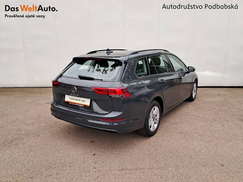 Volkswagen Golf Variant (2023) LIFE 1.0 TSI / 81 kW M6 - fotka 2 z 26