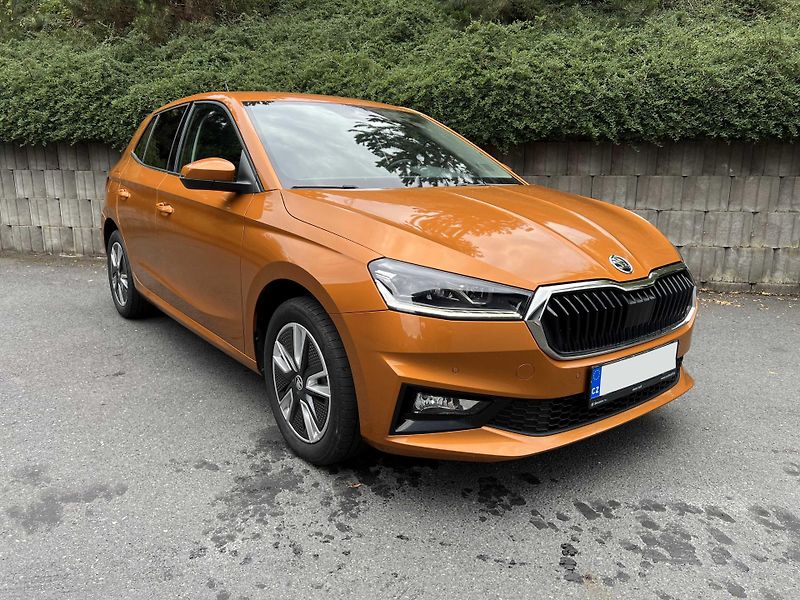 Škoda Fabia 1.0 TSi 81 kW CRYSTAL LIGHTING - fotka 3 z 18