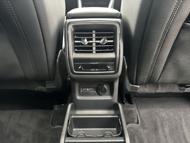 Škoda Kodiaq (2024) 2.0 TDI 4x4 DSG Exclusive Sele - fotka 27 z 36