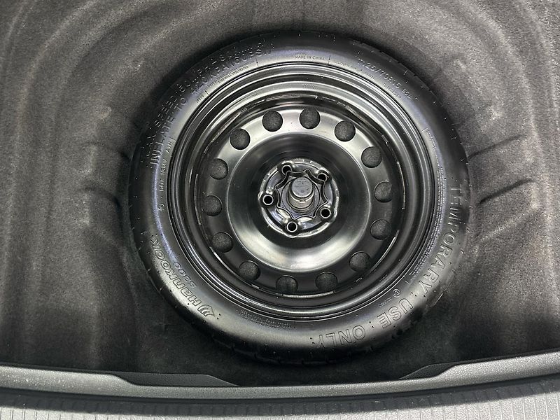 Volkswagen Golf Highline DSG - fotka 26 z 28