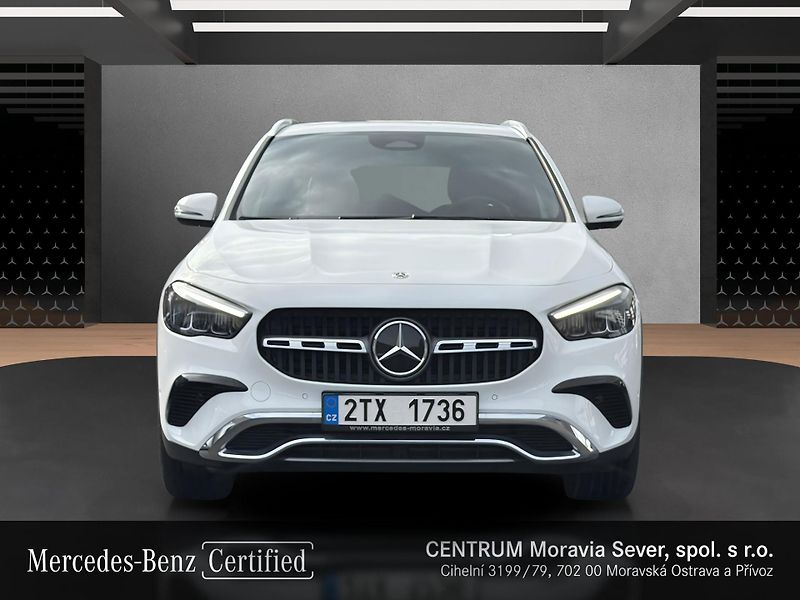Mercedes-Benz GLA GLA 180D - fotka 8 z 16