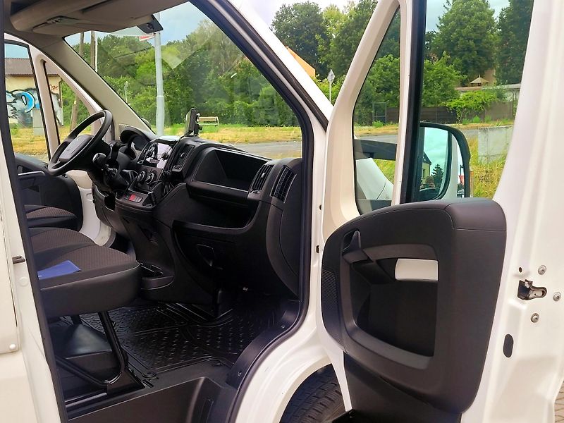 Peugeot Boxer 2,2bHDi,CZ,1.maj, PLACHTA      - fotka 24 z 39