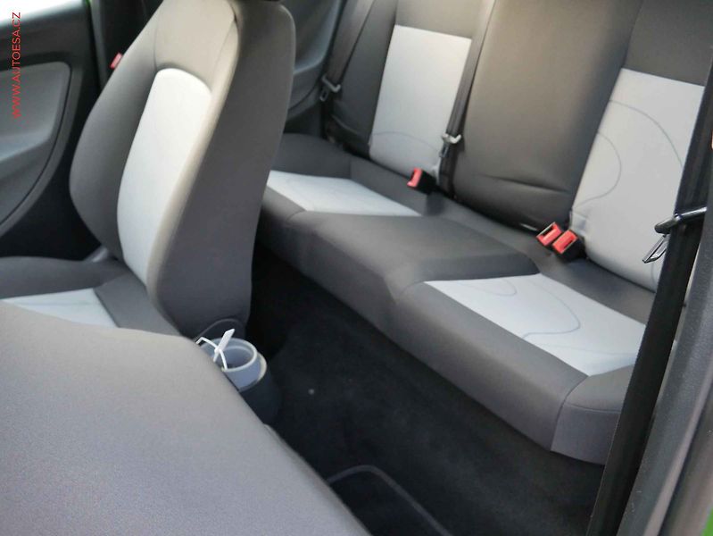 Seat Ibiza (2014) 1.2 12V, Reference, +kola - fotka 10 z 18