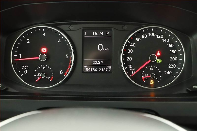 Volkswagen Caravelle (2017) Comfortline 2.0 TDI - fotka 8 z 17