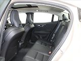 Volvo S60 2,0 B5 AWD Ultimate Dark ČR - náhled 7
