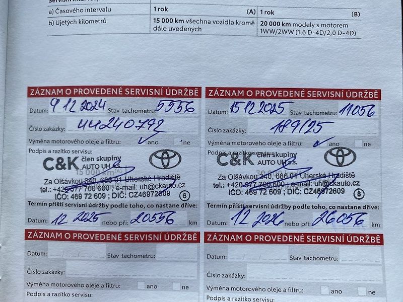 Toyota Yaris Cross 1.5HEV, ČR-1m, ComTech, záruka - fotka 16 z 17
