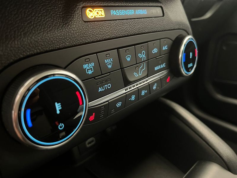 Ford Kuga 2.5 Duratec FHEV  COOL&CONNECT - fotka 30 z 65