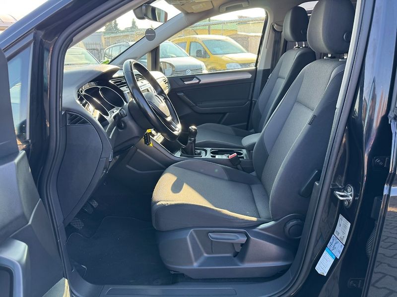 Volkswagen Touran (2016) 1,6 TDI 85 KW STK NAVI TAŽNÉ - fotka 16 z 50