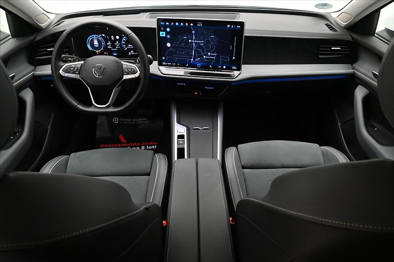 Volkswagen Passat 2,0 TDI 110 kW DSG Business Zá - fotka 15 z 33