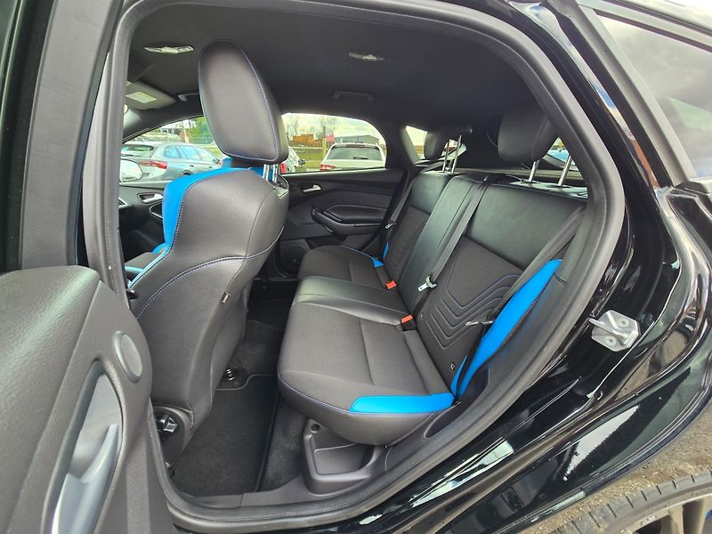 Ford Focus (2017) RS 2.3 EcoBoost 250KW AWD - fotka 11 z 22