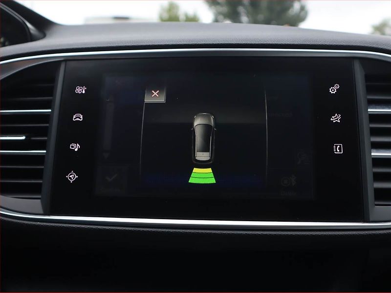 Peugeot 308 (2016) 2.0 BlueHDi, Automat - fotka 18 z 21