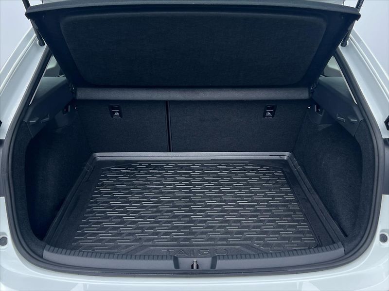 Volkswagen Taigo 1,0 TSi 70 kW LIFE - fotka 14 z 24