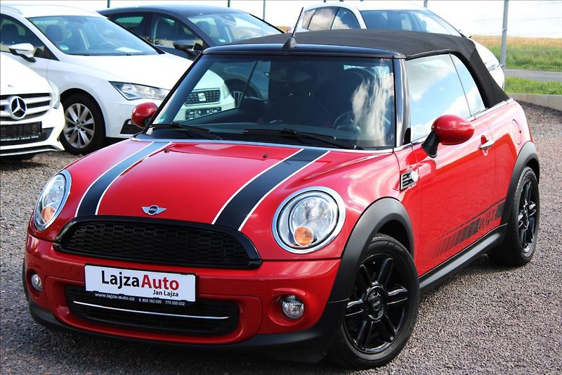 Mini Cooper 1,6 Cabrio 4.MÍSTA, 74 tis. km - fotka 12 z 41