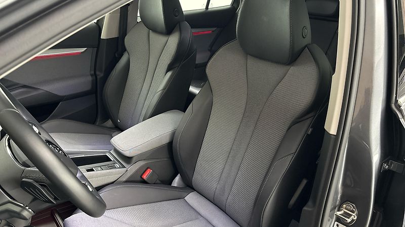 Škoda Enyaq 82 kWh AUT 80 Loft - fotka 15 z 31