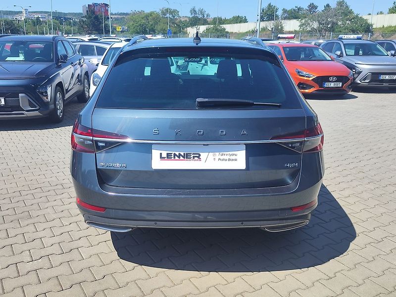 Škoda Superb 2.0 TDI/147kW 4x4 L&K DSG - fotka 6 z 39