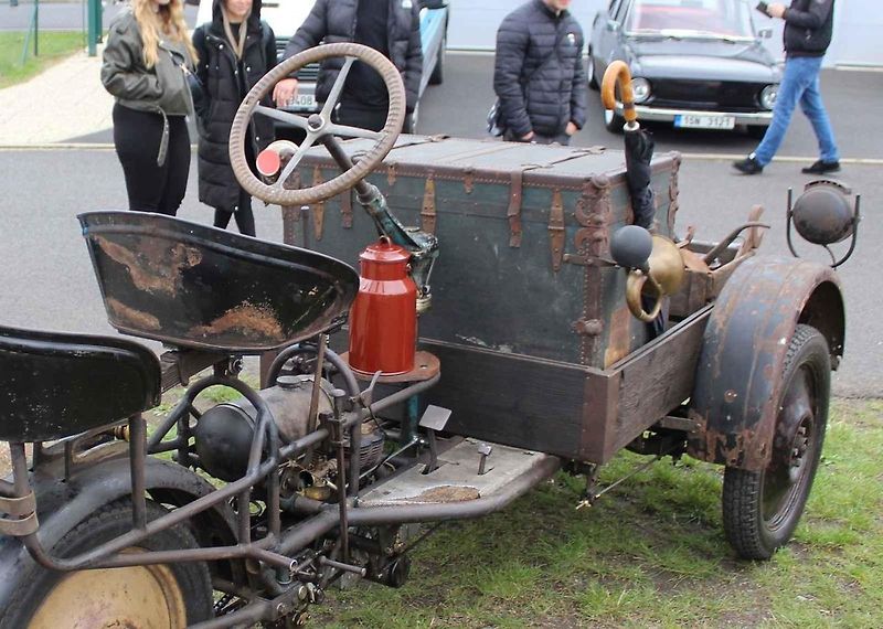 Tříkolka Monos 200 v magazínu Illustrierte Technik für Jedermann z roku 1929.