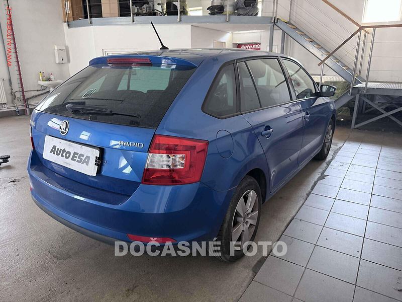 Škoda Rapid (2015) 1.2 TSI, 2.maj,ČR, Klima - fotka 2 z 3