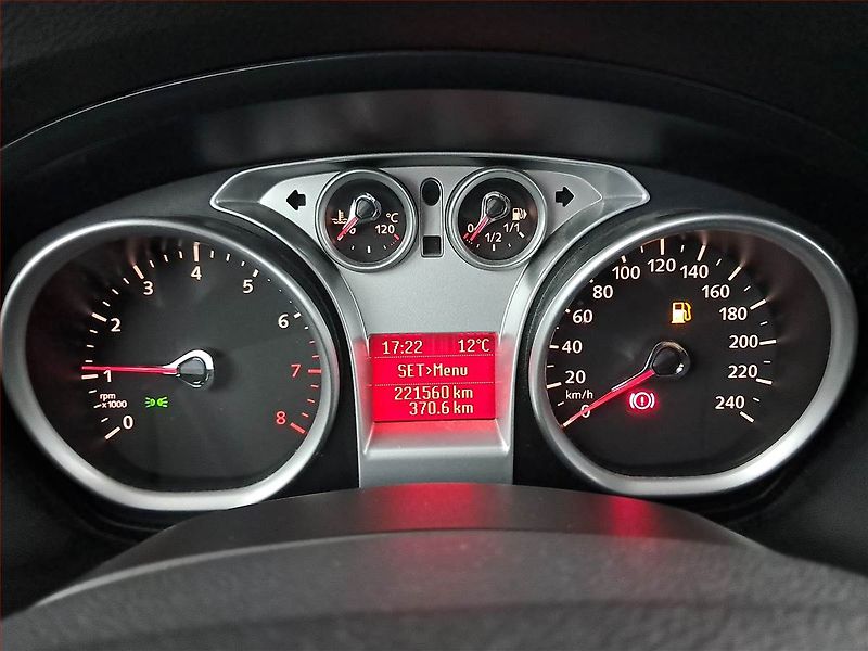Ford Focus (2009) 2.0 16V, LPG, nová STK - fotka 11 z 15
