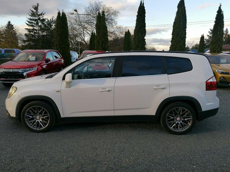 Chevrolet Orlando (2011) 2.0CDTi 120kW Šíbr,Kůže,7-míst - fotka 7 z 27