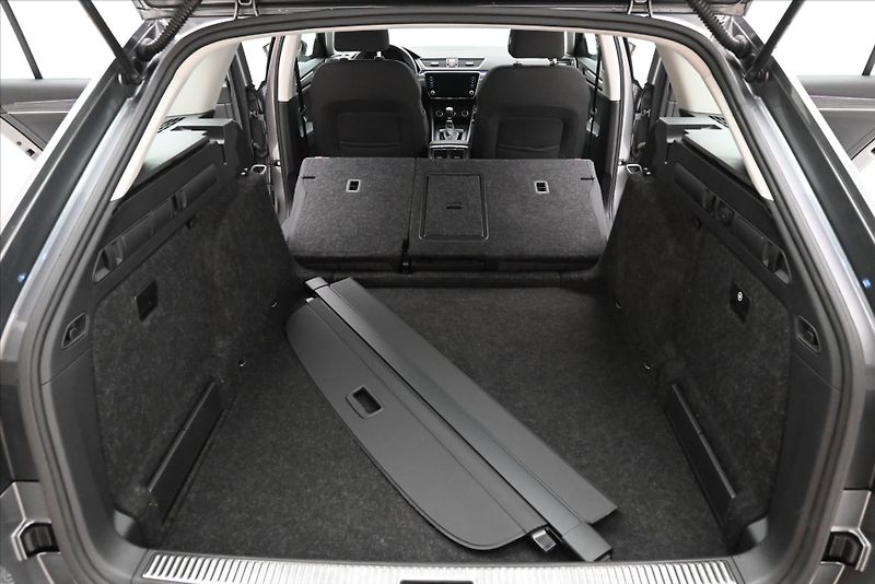 Škoda Superb 2,0 TDI 110 kW DSG Style Záruk - fotka 11 z 30