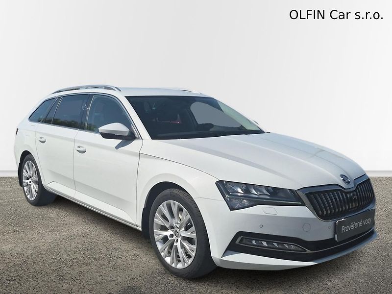 Škoda Superb Combi 2.0 TSI DSG Style+ 140 k - fotka 5 z 25