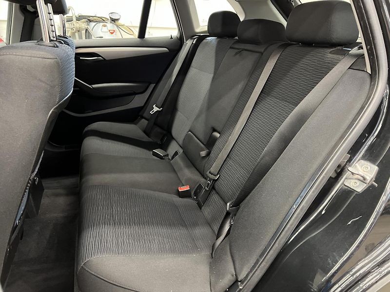 BMW X1 2.0D 18D 105 kW - fotka 17 z 18