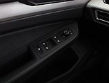 Volkswagen Golf (2023) Life 1.5 TSI, digi klima - náhled 15