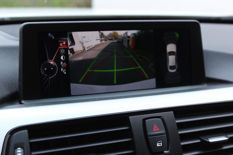 BMW Řada 4 420d xDrive Gran Coupé - fotka 18 z 24