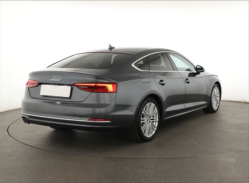 Audi A5 (2017) 2.0 TDI - fotka 5 z 25