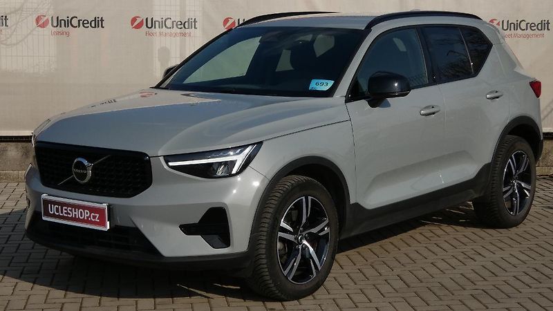 Volvo XC40 B3 PLUS DARK - fotografie inzerátu