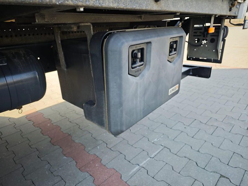 DAF LF 230, 18 PAL, ČELO, KLIMA - fotka 30 z 35