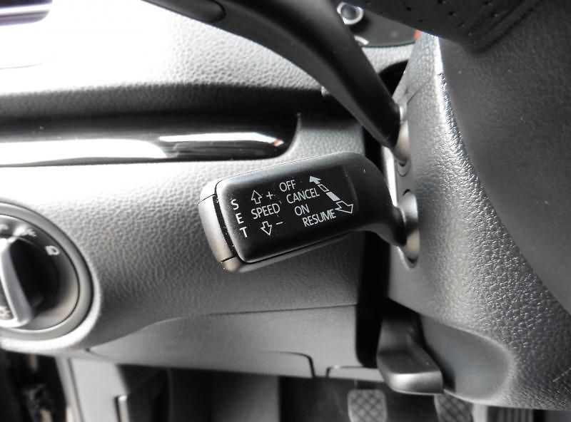 Seat Alhambra 2.0 TDi Style Navi 7.míst - fotka 19 z 21