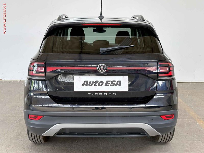 Volkswagen T-Cross (2021) 1.0 TSi, navi, autoAC - fotka 5 z 16