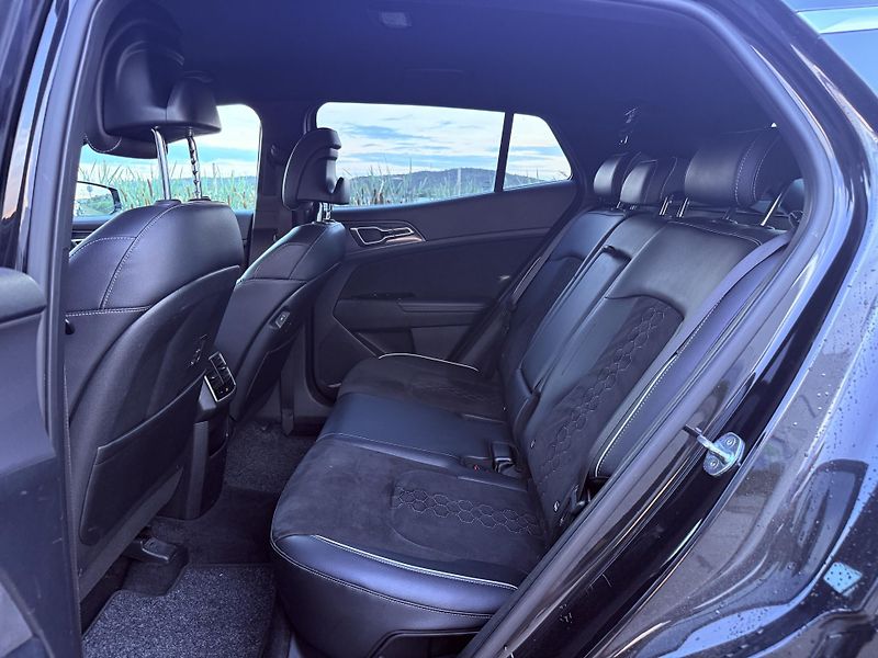 Kia Sportage (2023) - fotka 16 z 41