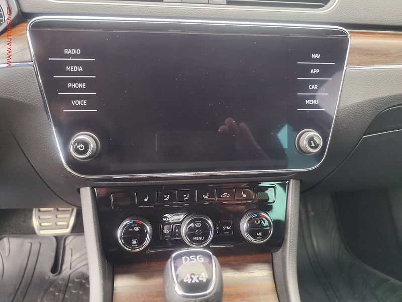 Škoda Superb (2021) 2.0TDi, ČR, Scout, DSG, LED - fotka 12 z 30