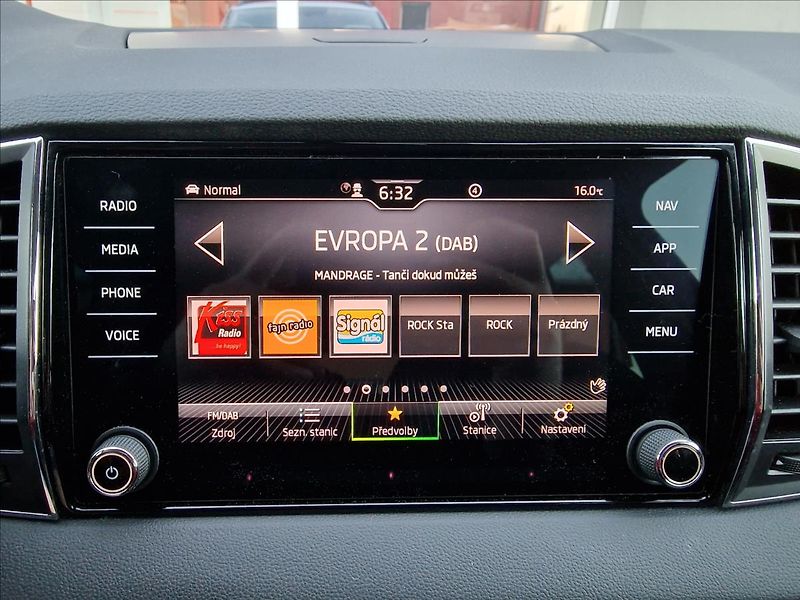 Škoda Karoq 2.0 TDI Style DSG,ČR,1.Maj - fotka 30 z 50