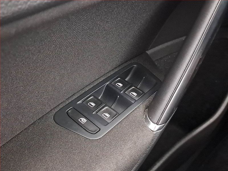 Volkswagen Golf (2014) 1.2 TSI, Tempomat - fotka 17 z 17