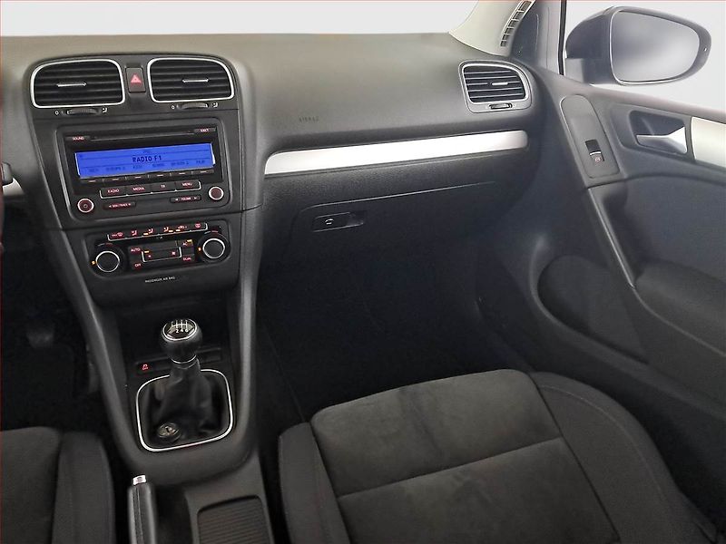 Volkswagen Golf (2011) Comfortline 1.4 TSI, Tempomat - fotka 8 z 15