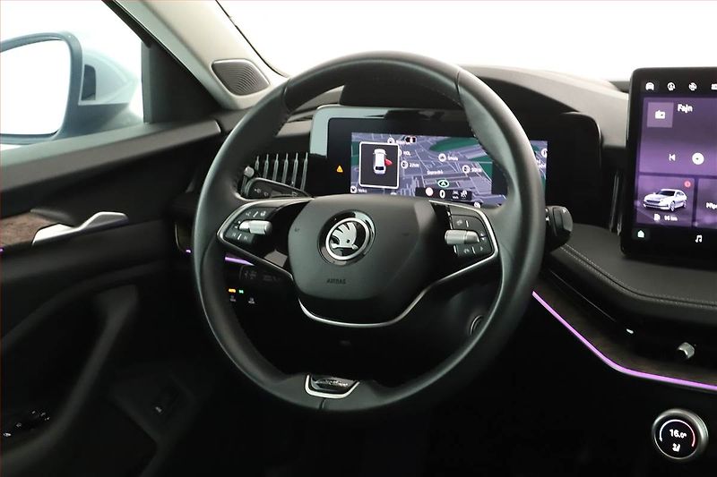 Škoda Superb (2024) Laurin&Klement 2.0 TDI - fotka 20 z 22