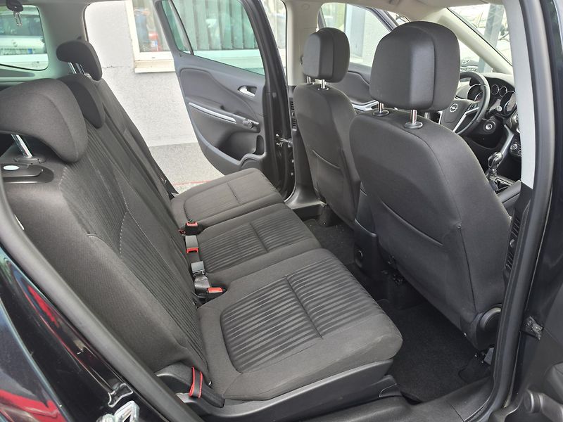 Opel Zafira 1.4 i 103kw 7 Míst  - fotka 10 z 19