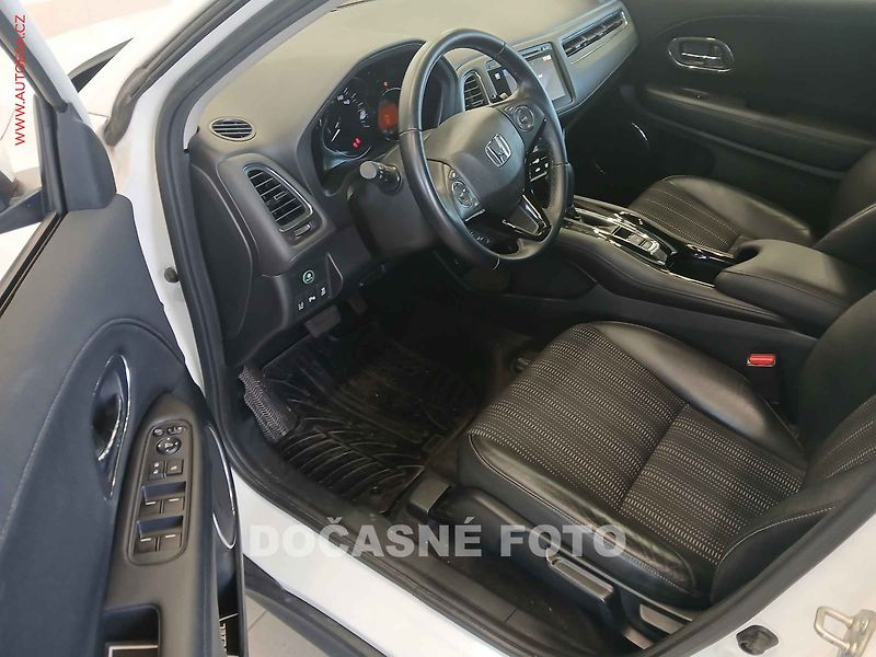Honda HR-V (2018) 1.5i, ČR, servis.kniha, AT - fotka 3 z 3