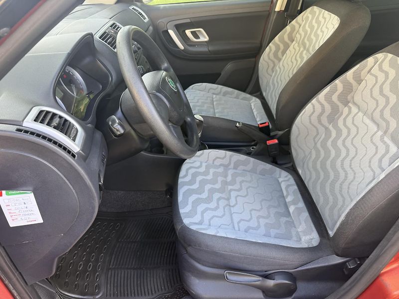 Škoda Fabia 1,2 51 kW Klimatizace - fotka 12 z 19