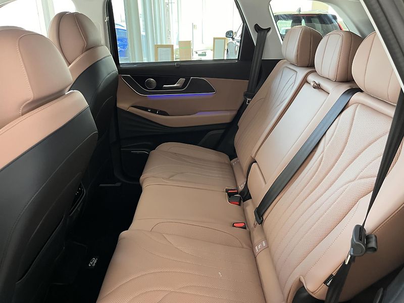 Chery TIGGO 9 PHEV (2026) UNIQUE 315Kw 4x4 - fotka 21 z 57
