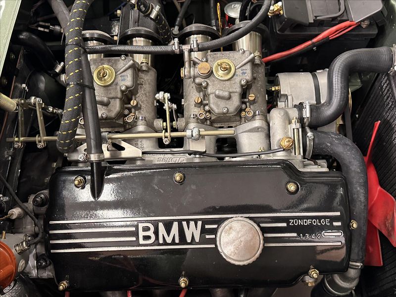 BMW Ostatní 2002 WEBER DBILAS - fotka 28 z 37